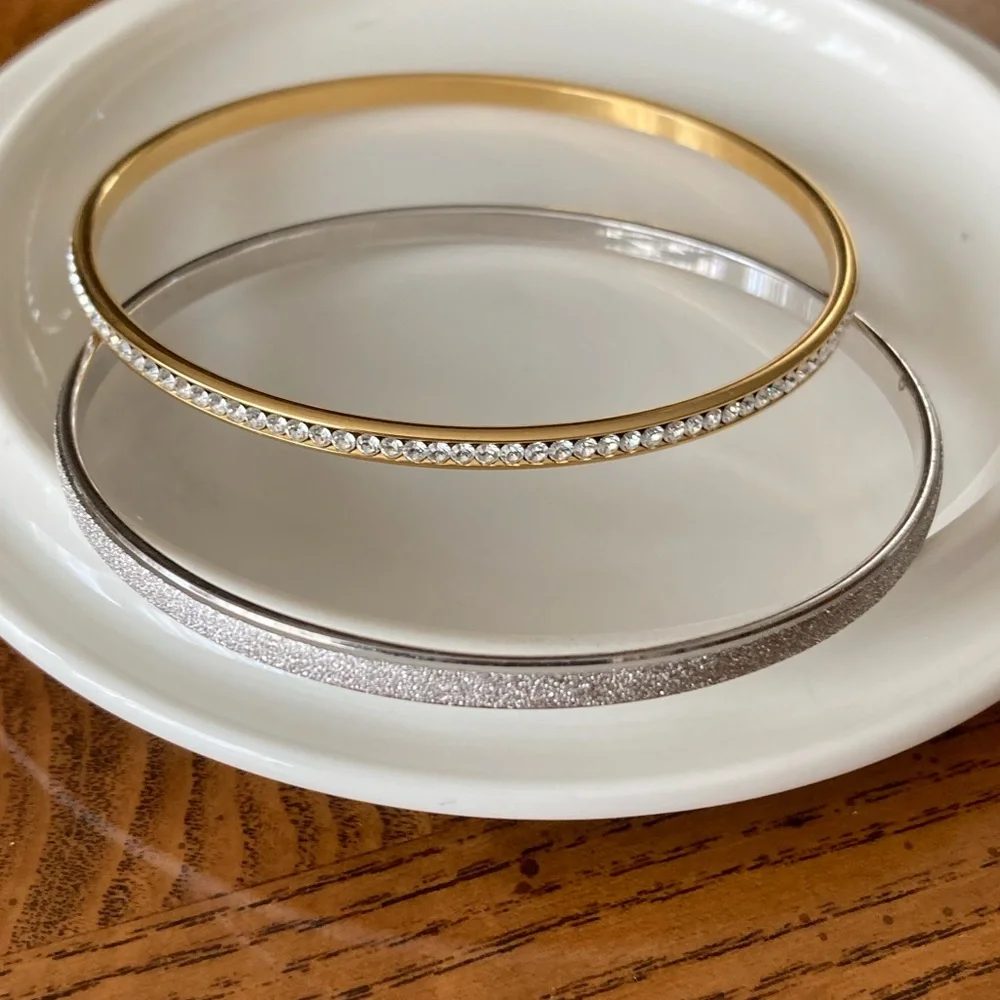 Pair of Bangles - Silver & Gold - Picture 2 of 7